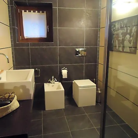 Casa Val Nocleg ze śniadaniem Quincinetto